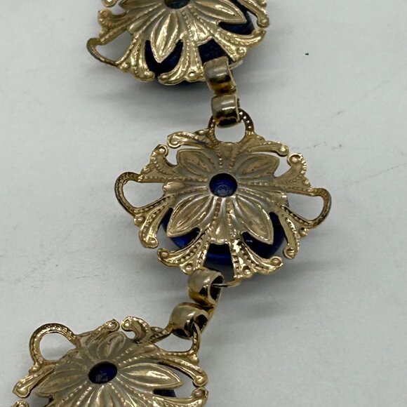 Vintage Gold Tone Bracelet Cobalt Blue Acrylic Cabochon Floral Filigree Design - Picture 11 of 16